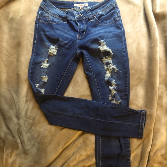 YMI “ripped” jeans. Womens - Picture 1 of 8